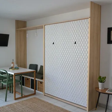 Le Studio De La Plage Apartment *